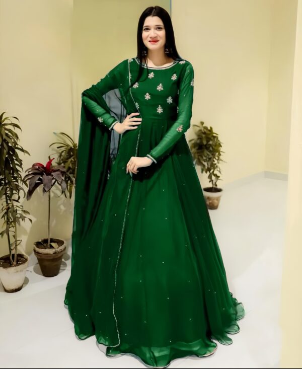 3 Pcs Embroidered Stunning Green Chiffon Maxi Suit